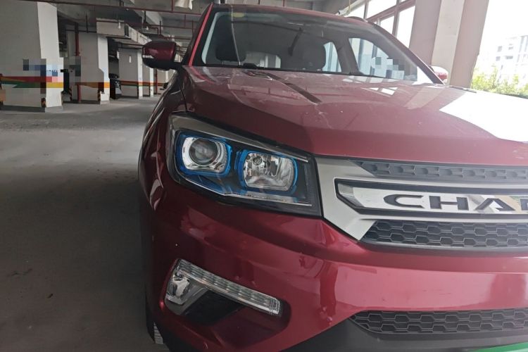 Used CHANGAN CS75 2017 Shangku Edition 1.5T Manual ZhiXiang Model Right Front Headlight