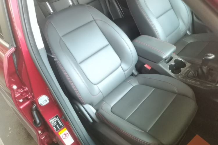Used CHANGAN CS75 2017 Shangkui Edition 1.5T Manual Fengxiang Model Right Front Seat