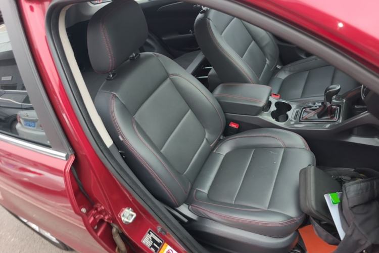 Used CHANGAN CS75 2017 Shangkui Edition 1.5T Automatic Fengxiang Model Right Front Seat