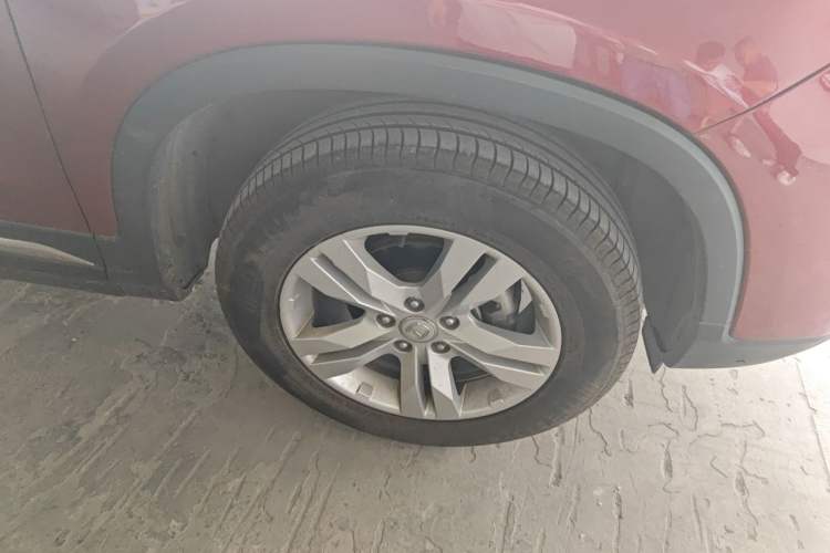 Used CHANGAN CS75 2017 Shangku Edition 1.5T Manual ZhiXiang Model Right Front Wheel Hub