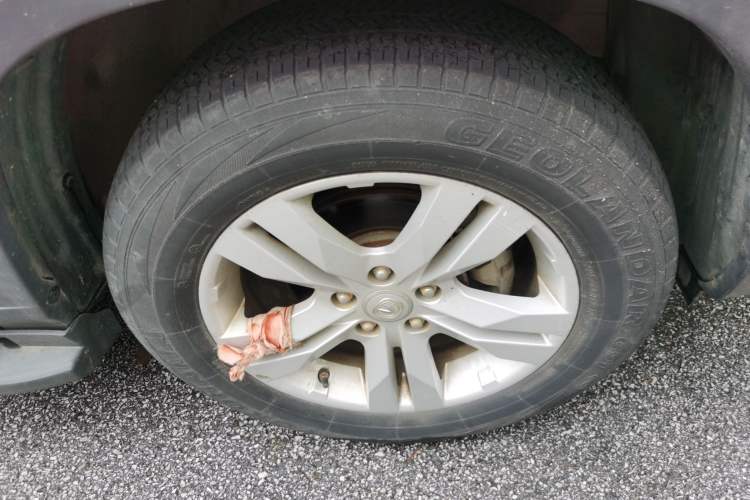 Used CHANGAN CS75 2017 Shangkui Edition 1.5T Manual Fengxiang Model Right Front Wheel Hub