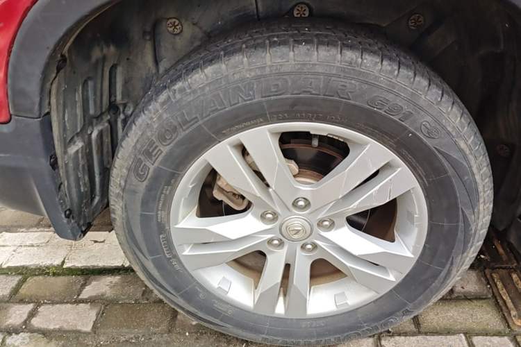 Used CHANGAN CS75 2017 Shangkui Edition 1.5T Automatic Fengxiang Model Right Rear Wheel Hub