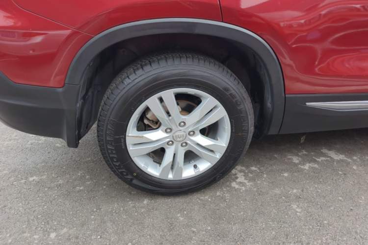 Used CHANGAN CS75 2017 Shangkui Edition 1.5T Automatic Fengxiang Model Right Rear Wheel Hub