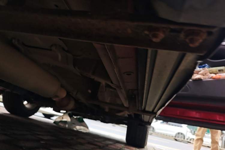 Used CHANGAN CS75 2017 Shangkui Edition 1.5T Automatic Fengxiang Model Right Side Sill