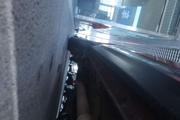 Used CHANGAN CS75 2017 Shangkui Edition 1.5T Manual Fengxiang Model Right Side Sill