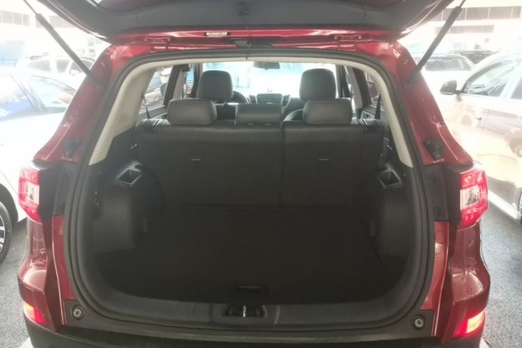 Used CHANGAN CS75 2017 Shangkui Edition 1.5T Manual Fengxiang Model Trunk