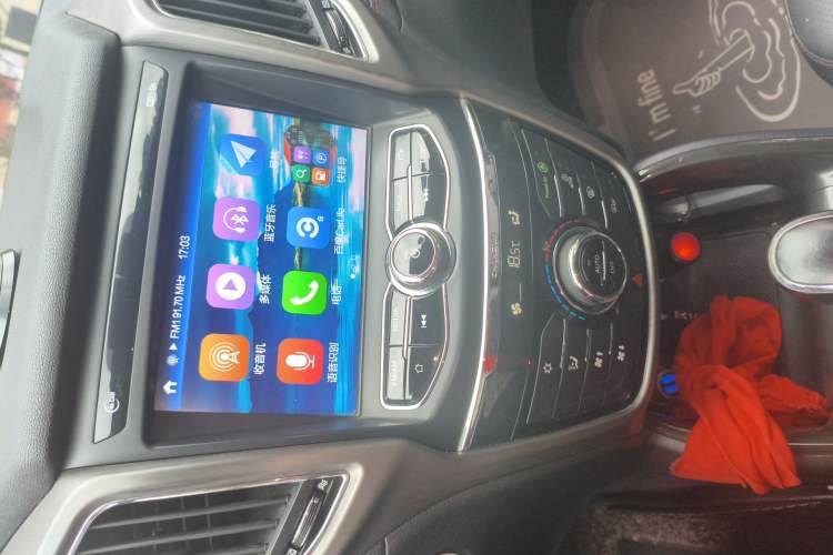 Used CHANGAN CS75 2017 Shangkui Edition 1.5T Automatic Fengxiang Model Audio And AC Panel