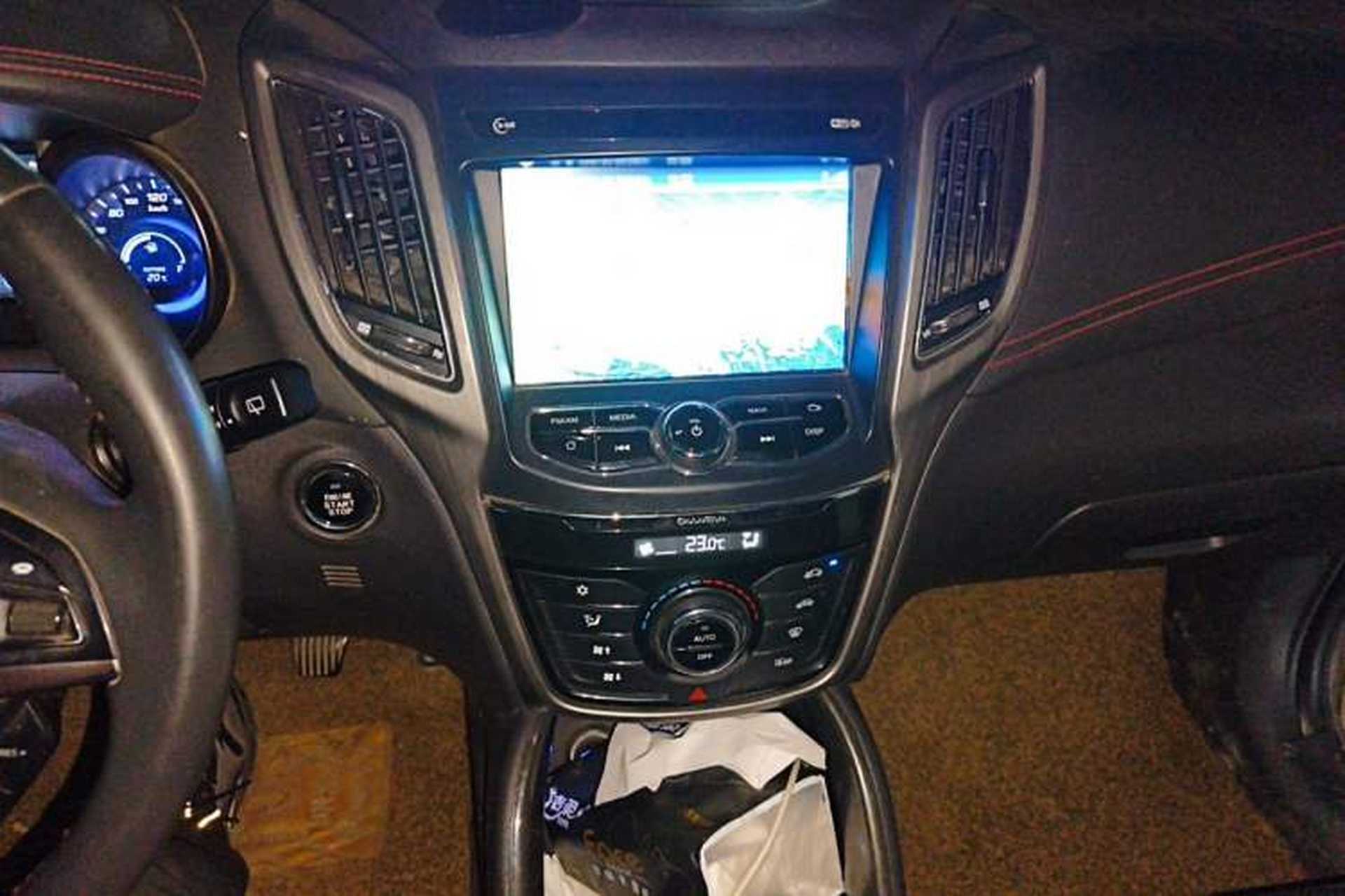 Used CHANGAN CS75 2017 Shangku Edition 1.5T Manual ZhiXiang Model Audio And AC Panel