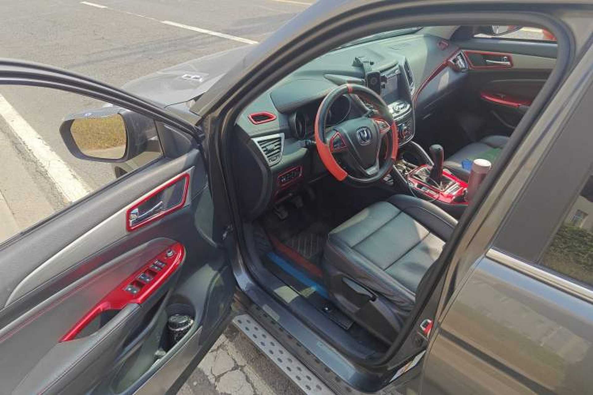 Used CHANGAN CS75 2017 Shangku Edition 1.5T Manual ZhiXiang Model Driver Seat