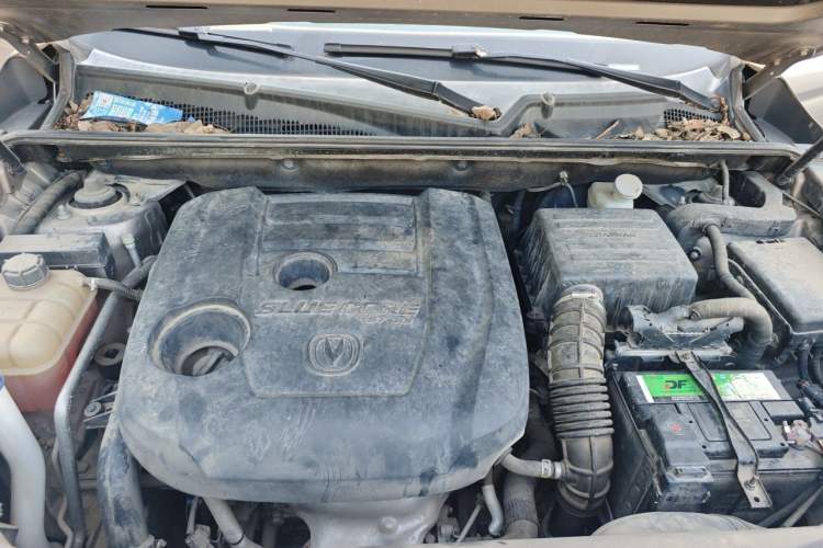 Used CHANGAN CS75 2017 Shangkui Edition 1.5T Automatic Fengxiang Model Engine Bay