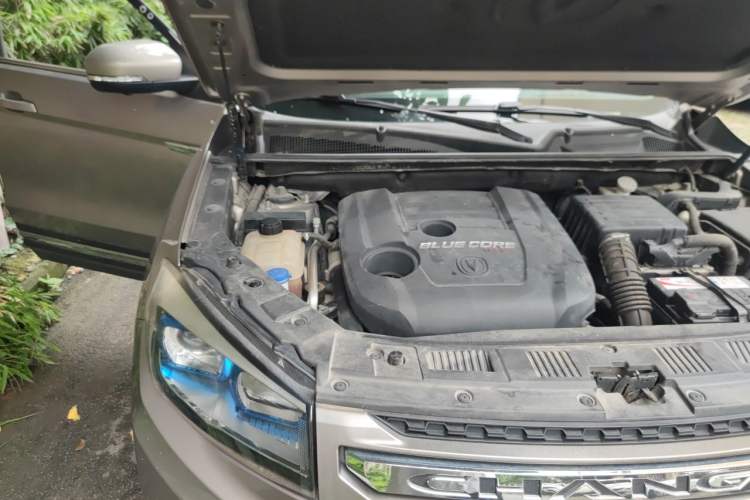 Used CHANGAN CS75 2017 Shangkui Edition 1.5T Automatic Fengxiang Model Engine Bay Right