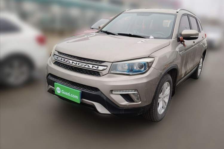 Used CHANGAN CS75 2017 Shangku Edition 1.5T Manual ZhiXiang Model Exterior 3