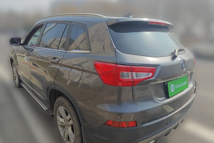 Used CHANGAN CS75 2017 Shangku Edition 1.5T Manual ZhiXiang Model Exterior 3