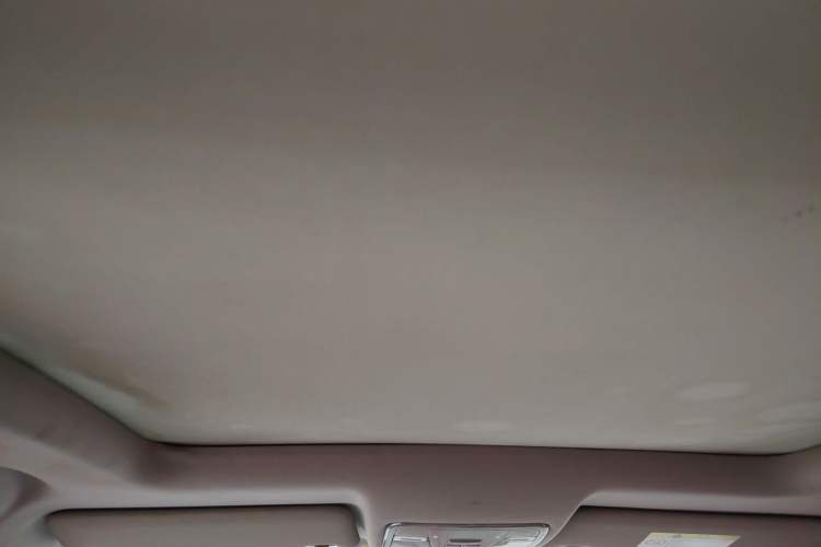 Used CHANGAN CS75 2017 Shangku Edition 1.5T Manual ZhiXiang Model Headliner