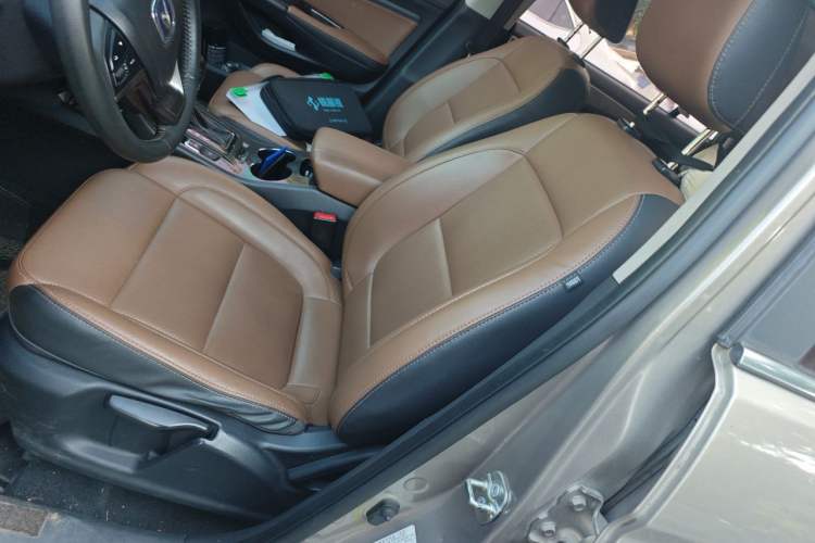 Used CHANGAN CS75 2017 Shangkui Edition 1.5T Automatic Fengxiang Model Left Front Seat