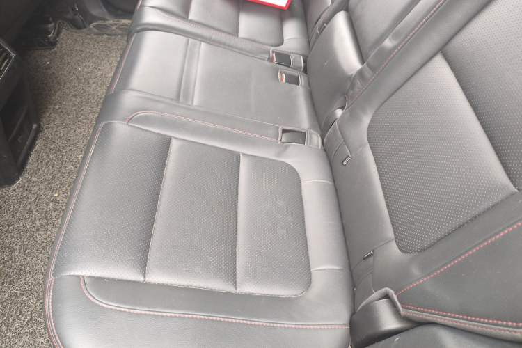 Used CHANGAN CS75 2017 Shangkui Edition 1.5T Automatic Fengxiang Model Left Rear Seat