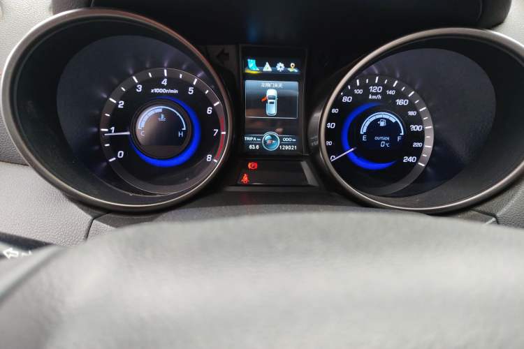 Used CHANGAN CS75 2017 Shangku Edition 1.5T Manual ZhiXiang Model Odometer Close Up