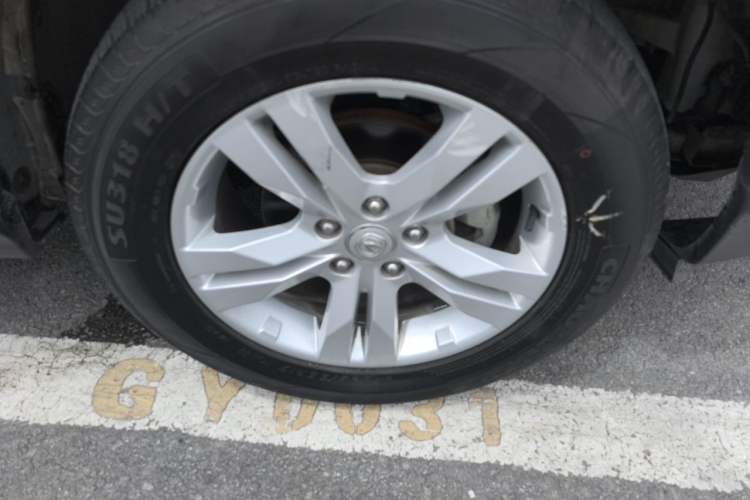 Used CHANGAN CS75 2017 Shangkui Edition 1.5T Automatic Fengxiang Model Right Front Wheel Hub
