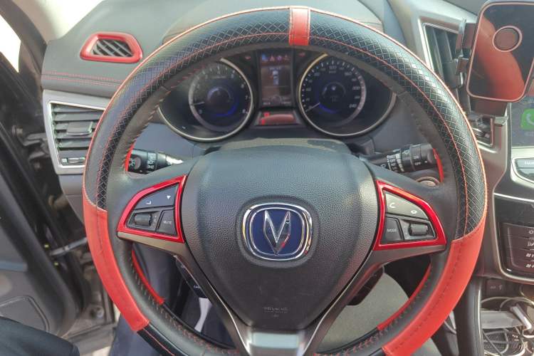 Used CHANGAN CS75 2017 Shangku Edition 1.5T Manual ZhiXiang Model Steering Wheel