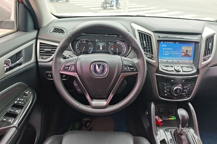 Used CHANGAN CS75 2017 Shangkui Edition 1.5T Automatic Fengxiang Model Steering Wheel