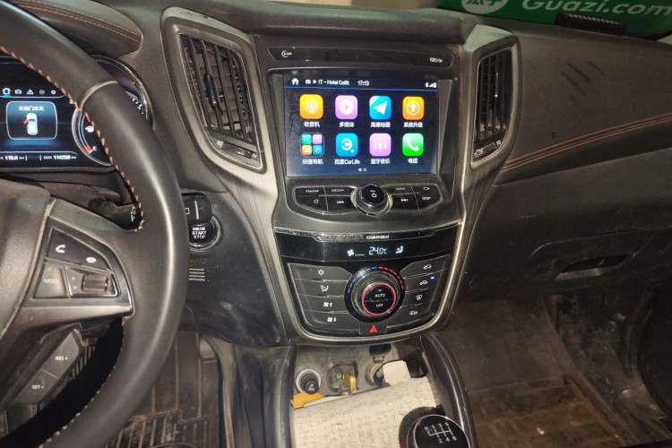 Used CHANGAN CS75 2017 Shangkui Edition 1.5T Manual Fengxiang Model Audio And AC Panel