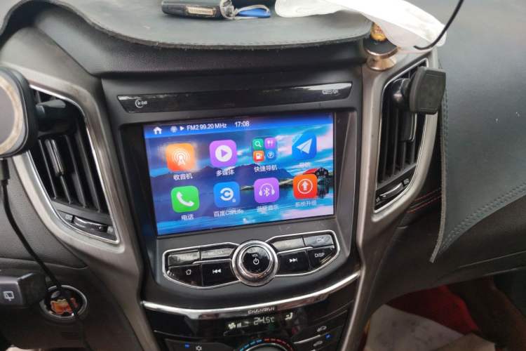 Used CHANGAN CS75 2017 Shangkui Edition 1.5T Manual Enjoyment Model Audio And AC Panel