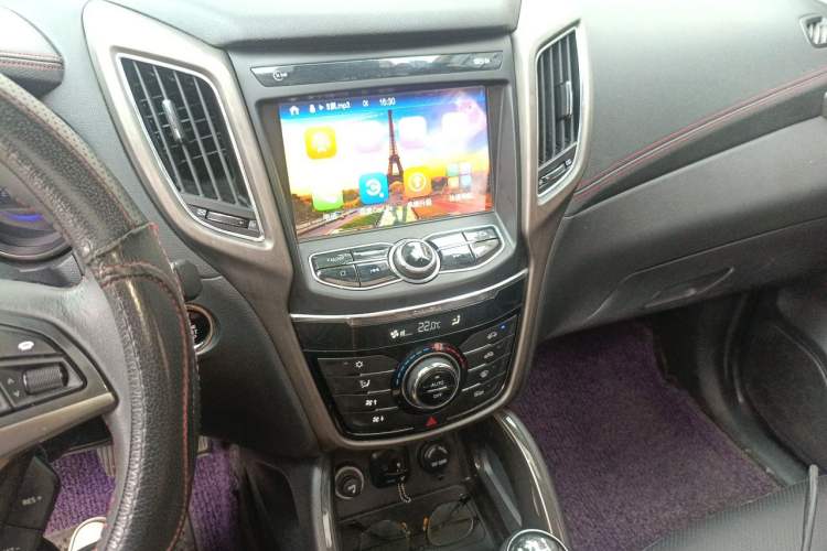 Used CHANGAN CS75 2017 Shangkui Edition 1.5T Manual Fengxiang Model Audio And AC Panel