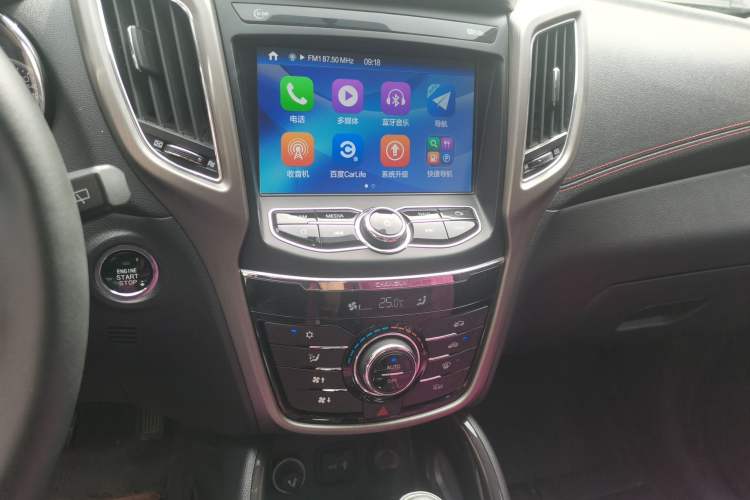 Used CHANGAN CS75 2017 Shangkui Edition 1.5T Automatic Fengling Model Audio And AC Panel