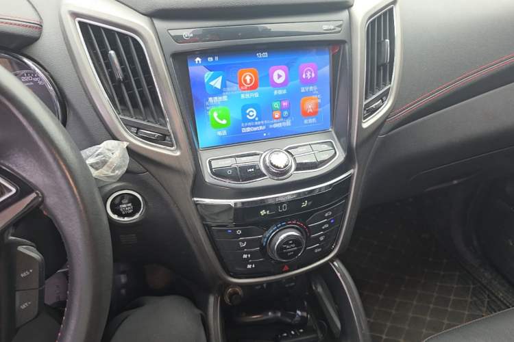 Used CHANGAN CS75 2017 Shangkui Edition 1.5T Manual Fengxiang Model Audio And AC Panel