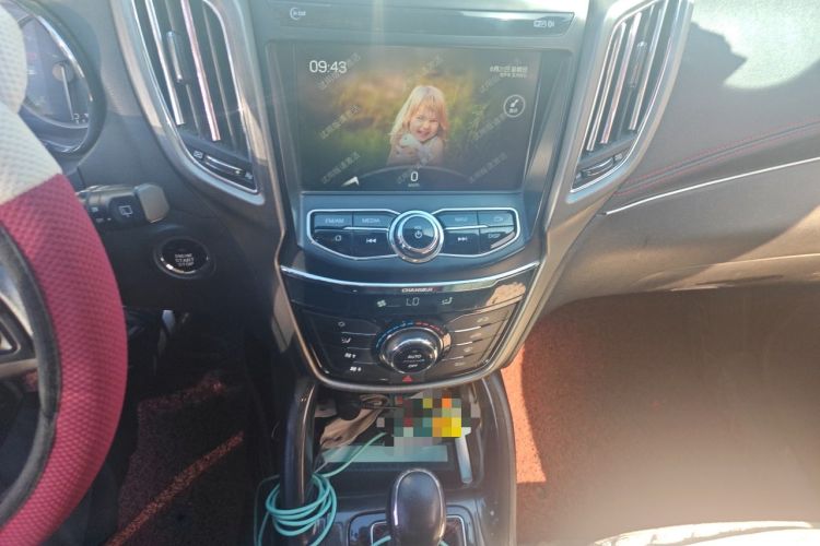 Used CHANGAN CS75 2017 Shangkui Edition 1.5T Automatic Fengxiang Model Audio And AC Panel
