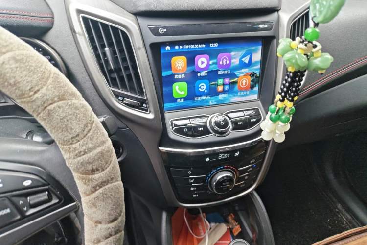 Used CHANGAN CS75 2017 Shangkui Edition 1.5T Automatic Fengyue Model Audio And AC Panel