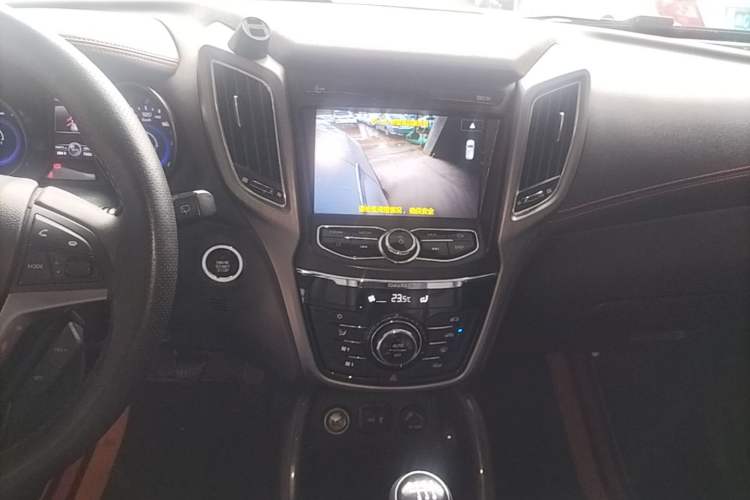 Used CHANGAN CS75 2017 Shangkui Edition 1.5T Manual Fengxiang Model Audio And AC Panel