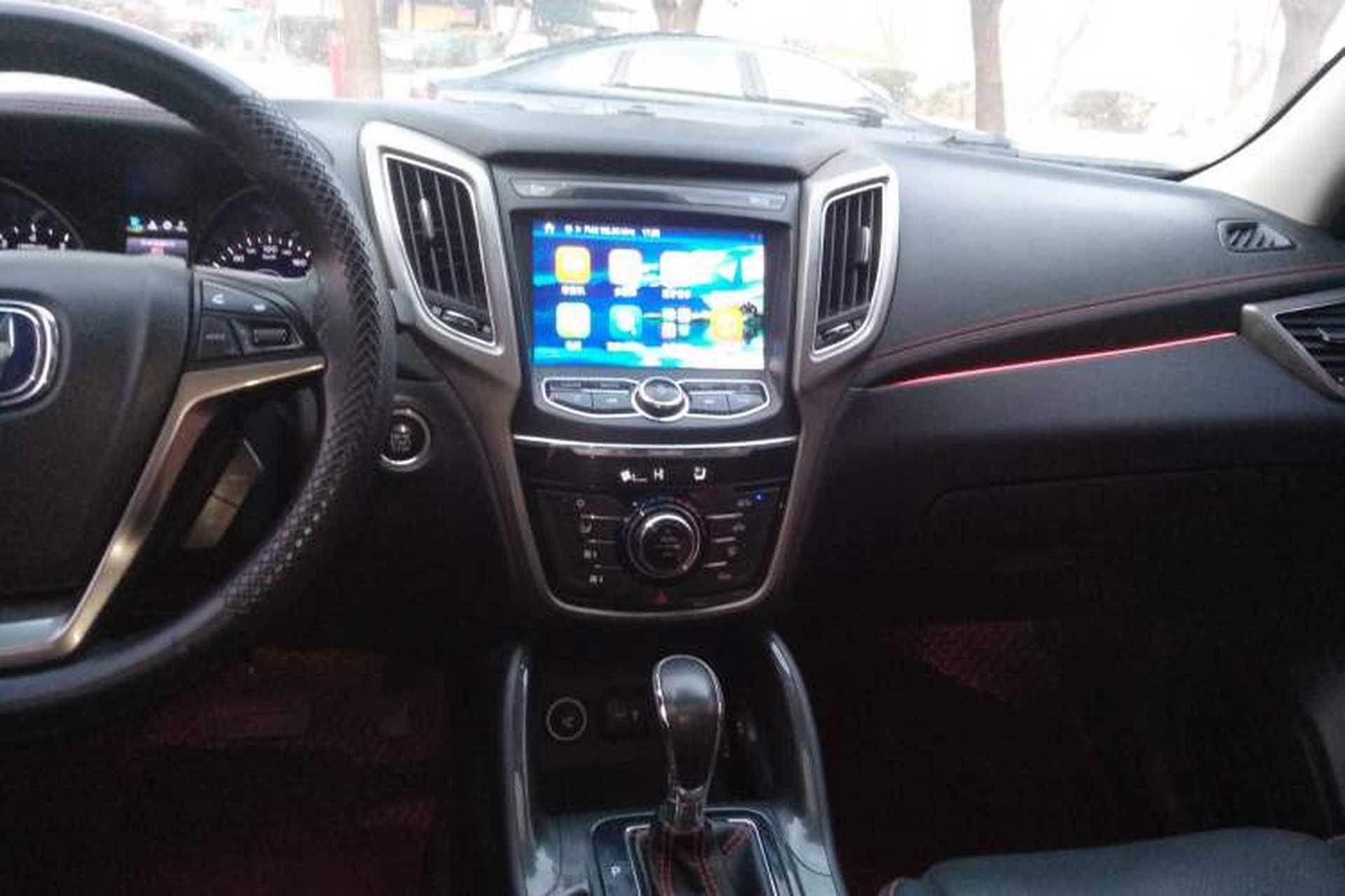 Used CHANGAN CS75 2017 Shangkui Edition 1.5T Automatic Fengyue Model Audio And AC Panel