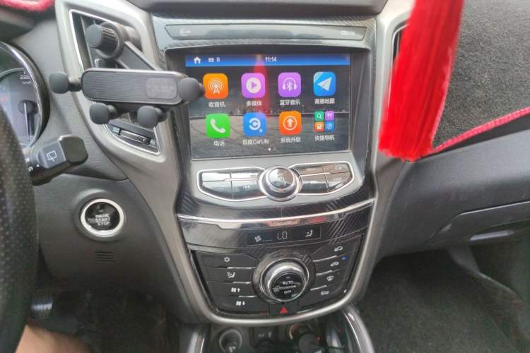Used CHANGAN CS75 2017 Shangku Edition 1.5T Manual ZhiXiang Model Audio And AC Panel