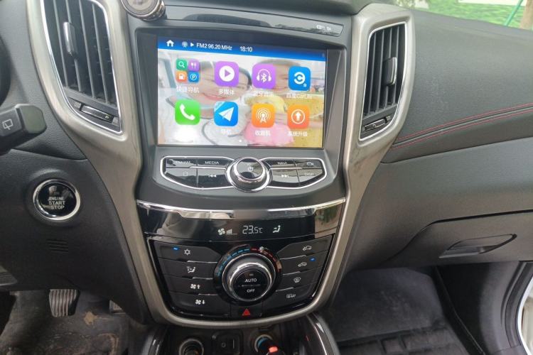 Used CHANGAN CS75 2017 Shangkui Edition 1.5T Manual Fengxiang Model Audio And AC Panel