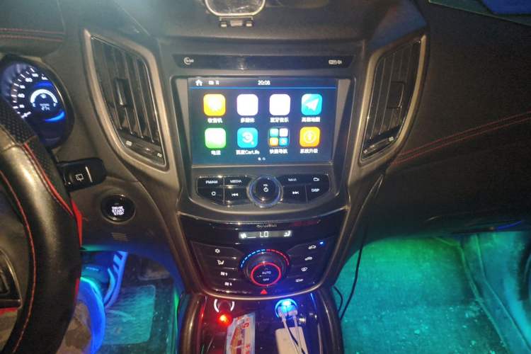 Used CHANGAN CS75 2017 Shangku Edition 1.5T Manual ZhiXiang Model Audio And AC Panel