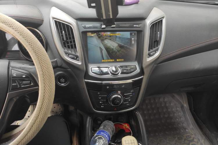Used CHANGAN CS75 2017 Shangku Edition 1.5T Manual ZhiXiang Model Audio And AC Panel