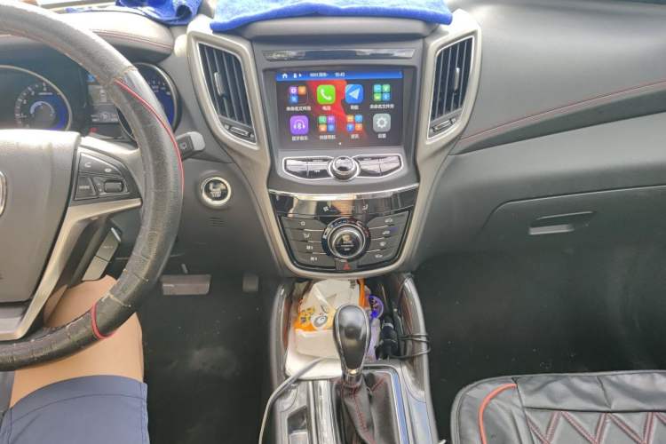 Used CHANGAN CS75 2017 Shangkui Edition 1.5T Automatic Fengyue Model Audio And AC Panel