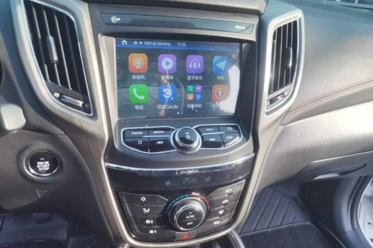 Used CHANGAN CS75 2017 Shangku Edition 1.5T Manual ZhiXiang Model Audio And AC Panel