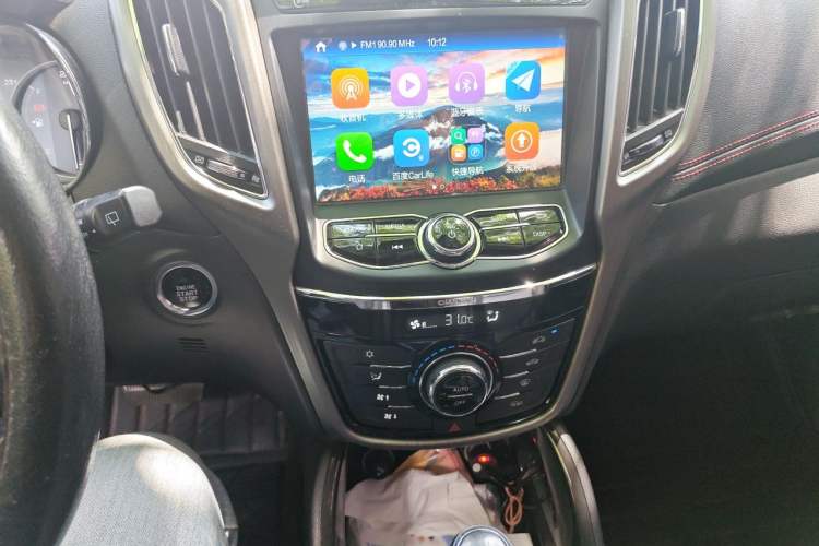 Used CHANGAN CS75 2017 Shangkui Edition 1.5T Automatic Fengxiang Model Audio And AC Panel