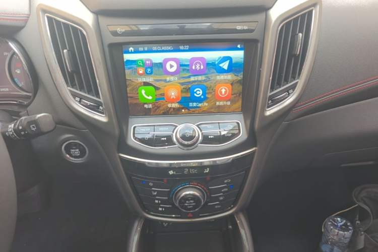 Used CHANGAN CS75 2017 Shangkui Edition 1.5T Automatic Fengxiang Model Audio And AC Panel
