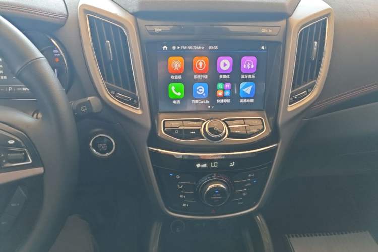 Used CHANGAN CS75 2017 Shangkui Edition 1.5T Automatic Fengyue Model Audio And AC Panel