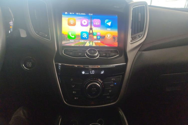 Used CHANGAN CS75 2017 Shangkui Edition 1.5T Automatic Fengxiang Model Audio And AC Panel