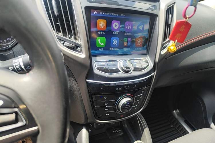 Used CHANGAN CS75 2017 Shangkui Edition 1.5T Automatic Fengxiang Model Audio And AC Panel
