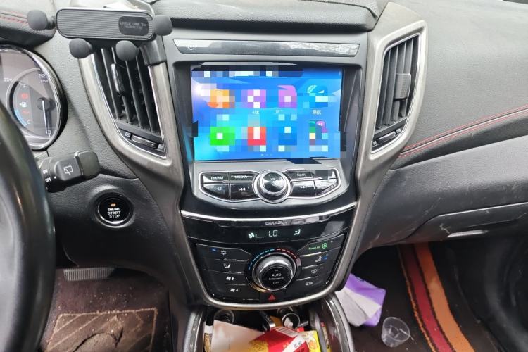 Used CHANGAN CS75 2017 Shangkui Edition 1.5T Automatic Sharp Model Audio And AC Panel