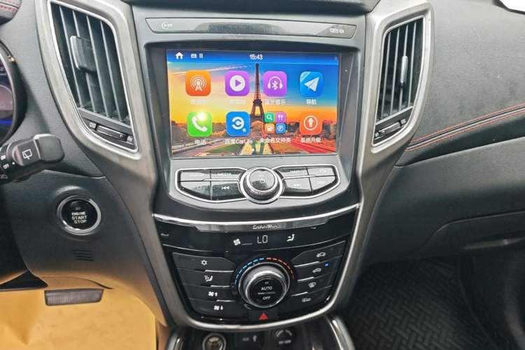 Used CHANGAN CS75 2017 Shangkui Edition 1.5T Automatic Fengyue Model Audio And AC Panel