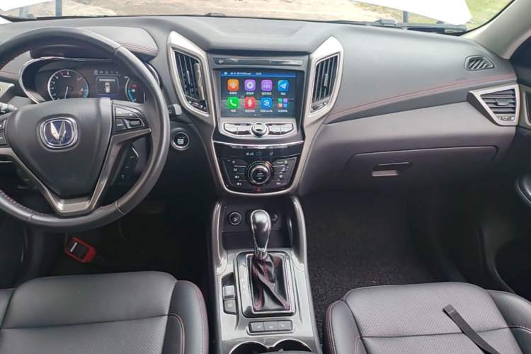 Used CHANGAN CS75 2017 Shangkui Edition 1.5T Automatic Fengyu Model Audio And AC Panel