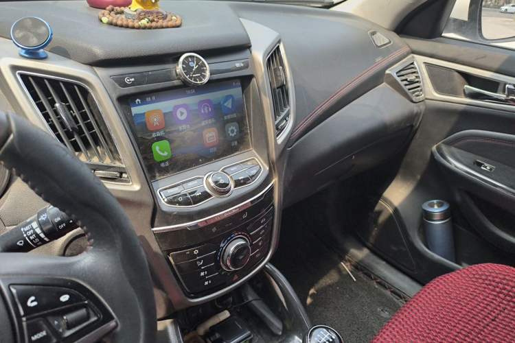 Used CHANGAN CS75 2017 Shangkui Edition 1.5T Manual Enjoyment Model Audio And AC Panel