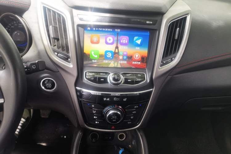Used CHANGAN CS75 2017 Shangkui Edition 1.5T Manual Fengxiang Model Audio And AC Panel