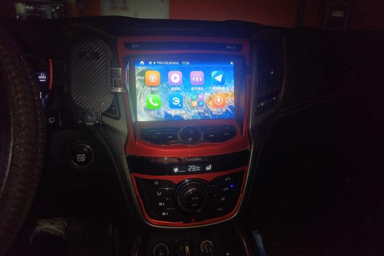Used CHANGAN CS75 2017 Shangkui Edition 1.5T Manual Fengxiang Model Audio And AC Panel